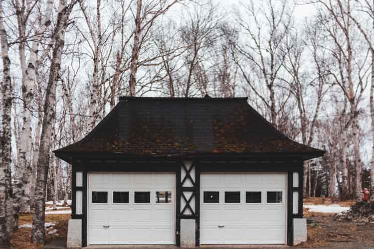 6 Best Huntsville Custom Homes Renovation Tips for Your Garage